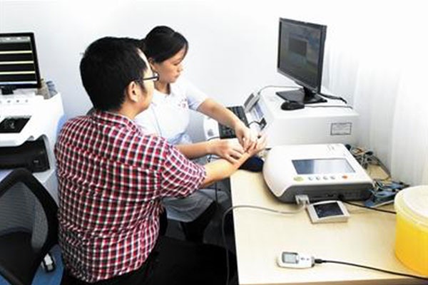 ����һ�w�C(j��)�๦��������(li��n)�w�z